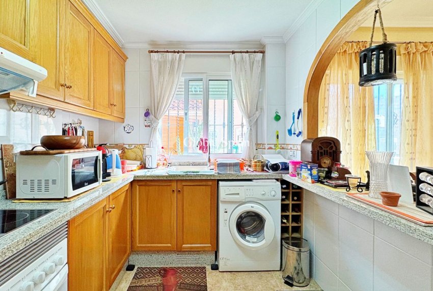 Venta - CASA -
ORIHUELA COSTA - VILLAMARTÍN