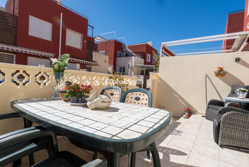 Venta - CASA -
ORIHUELA COSTA - VILLAMARTÍN