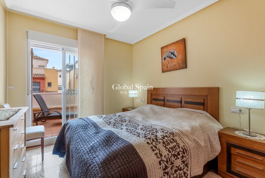 Venta - CASA -
ORIHUELA COSTA - VILLAMARTÍN