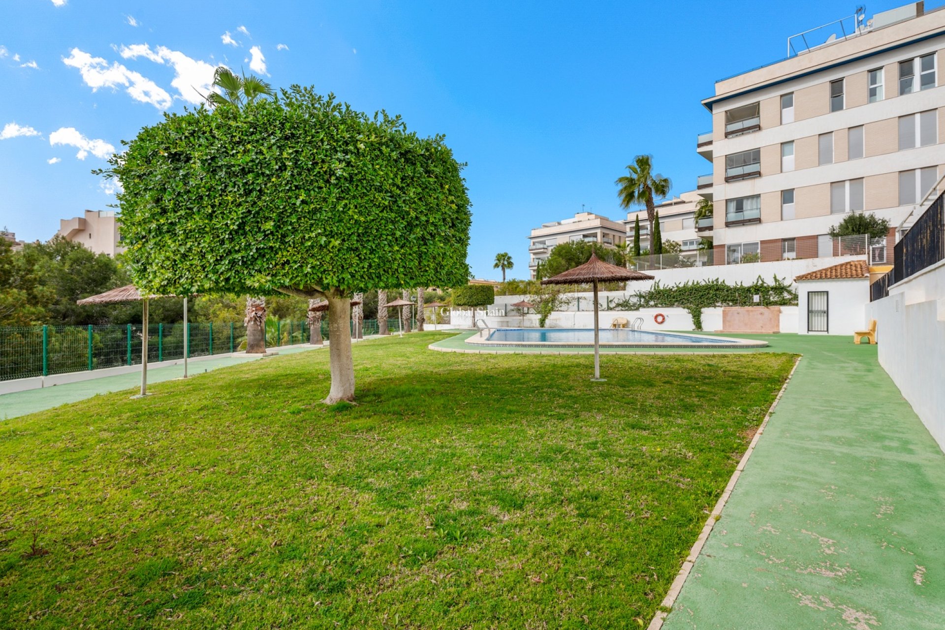 Venta - CASA -
ORIHUELA COSTA - VILLAMARTÍN