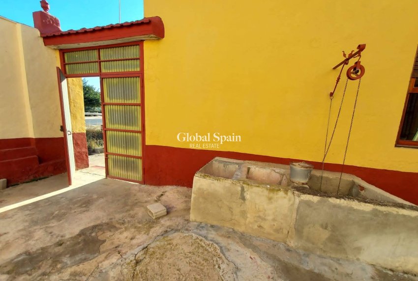 Venta - CASA -
ORIHUELA - Desamparados