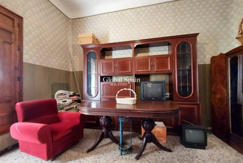 Venta - CASA -
ORIHUELA - Desamparados