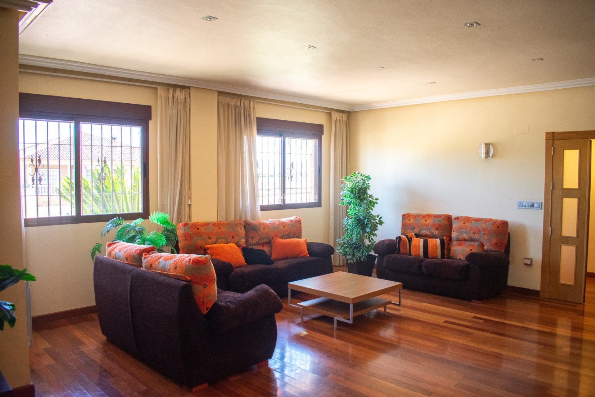 Venta - CASA -
ORIHUELA - El raal