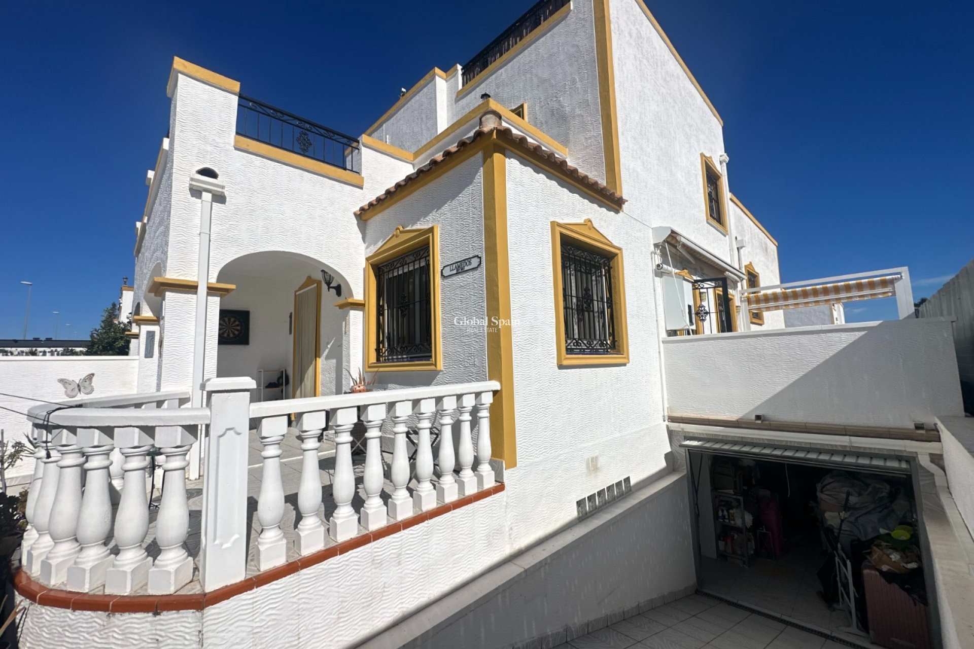 Venta - CASA -
ORIHUELA - Entre Naranjos