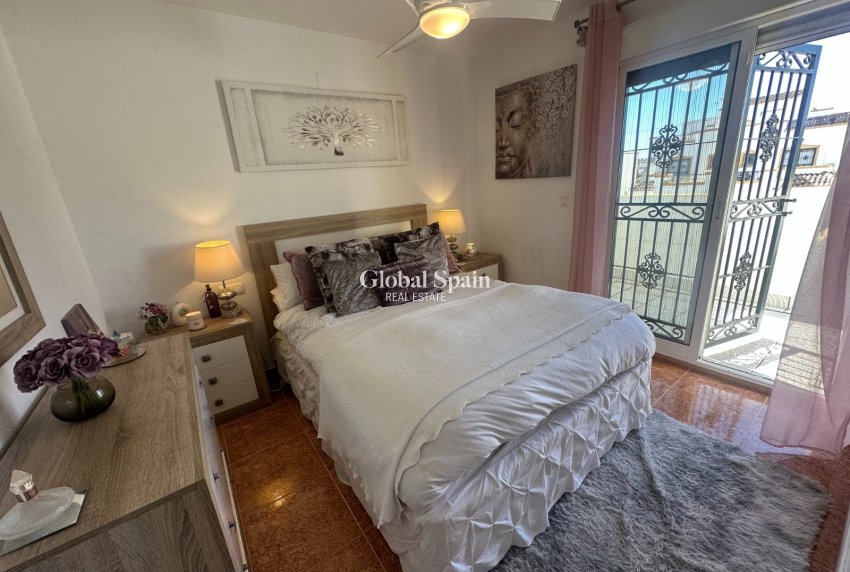 Venta - CASA -
ORIHUELA - Entre Naranjos