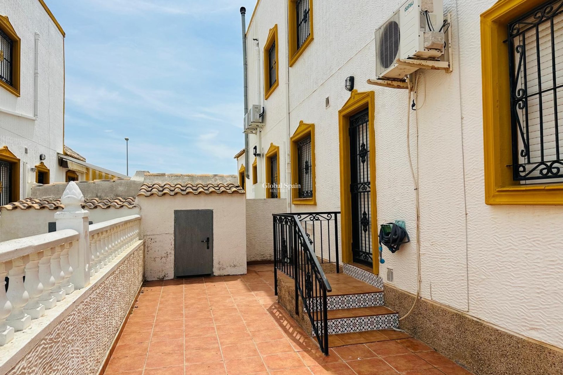 Venta - CASA -
ORIHUELA - Entre Naranjos