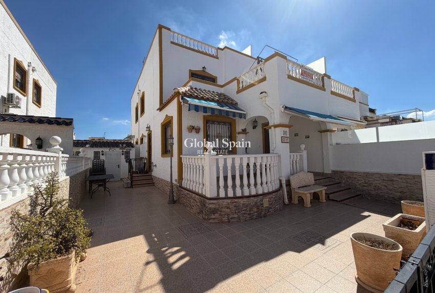 Venta - CASA -
ORIHUELA - Entre Naranjos