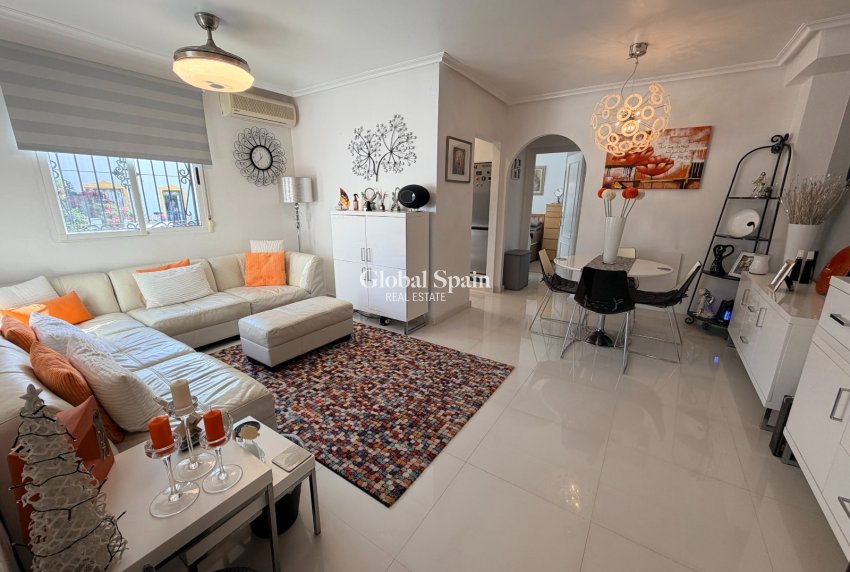 Venta - CASA -
ORIHUELA - Entre Naranjos
