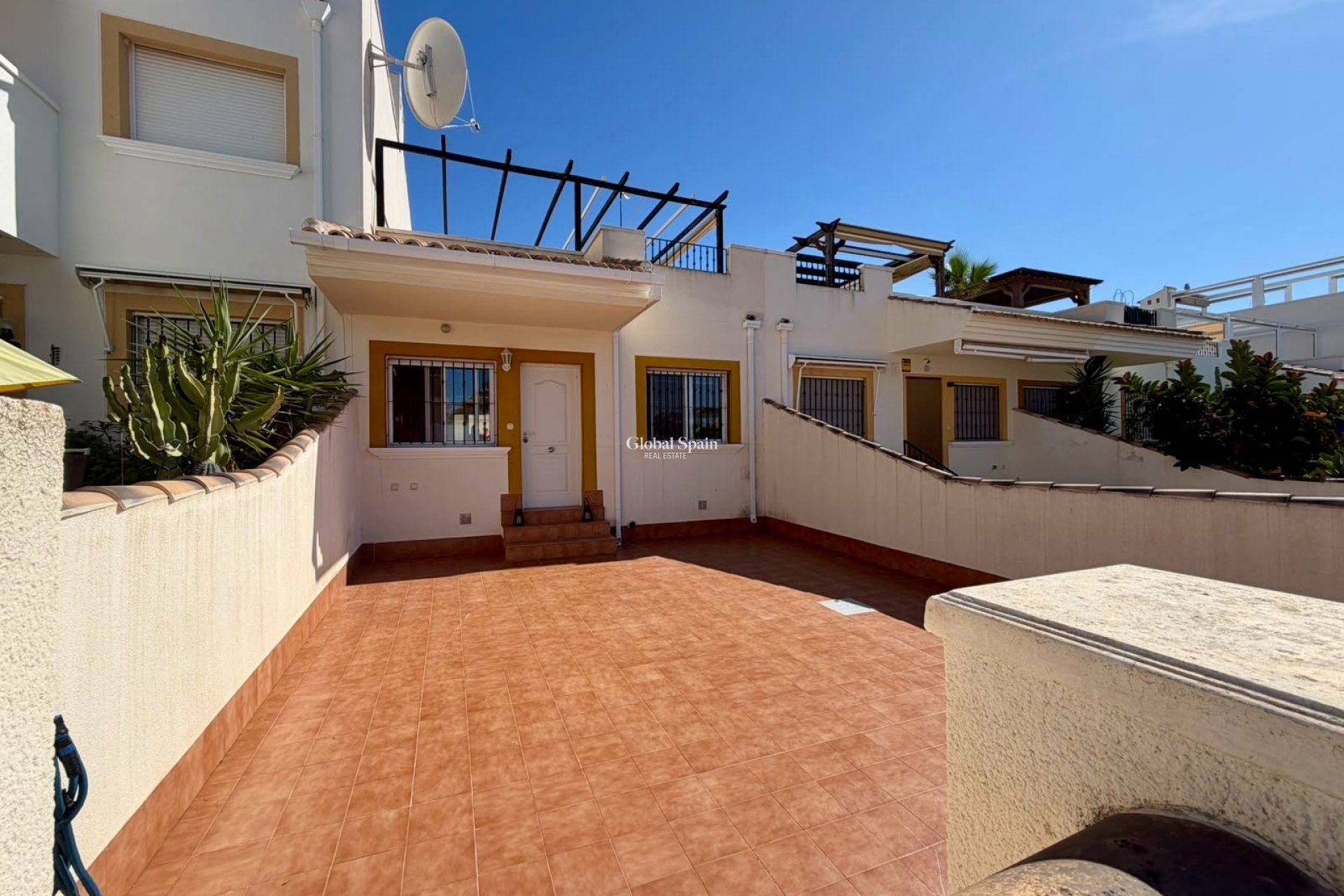 Venta - CASA -
ORIHUELA - Entre Naranjos