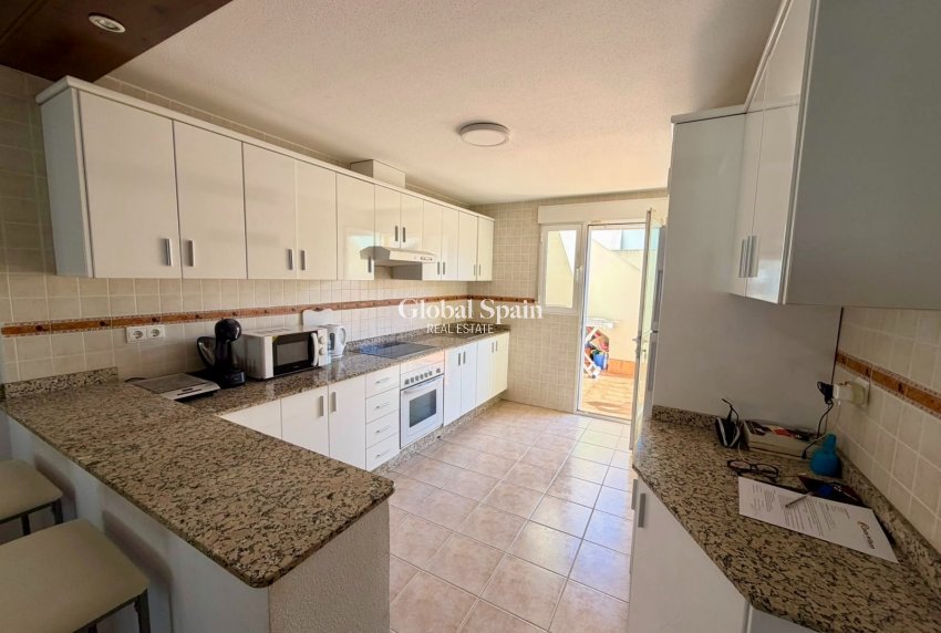 Venta - CASA -
ORIHUELA - Entre Naranjos
