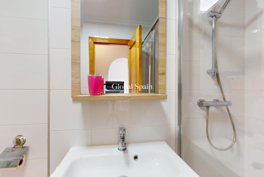 Venta - CASA -
ORIHUELA - Inland