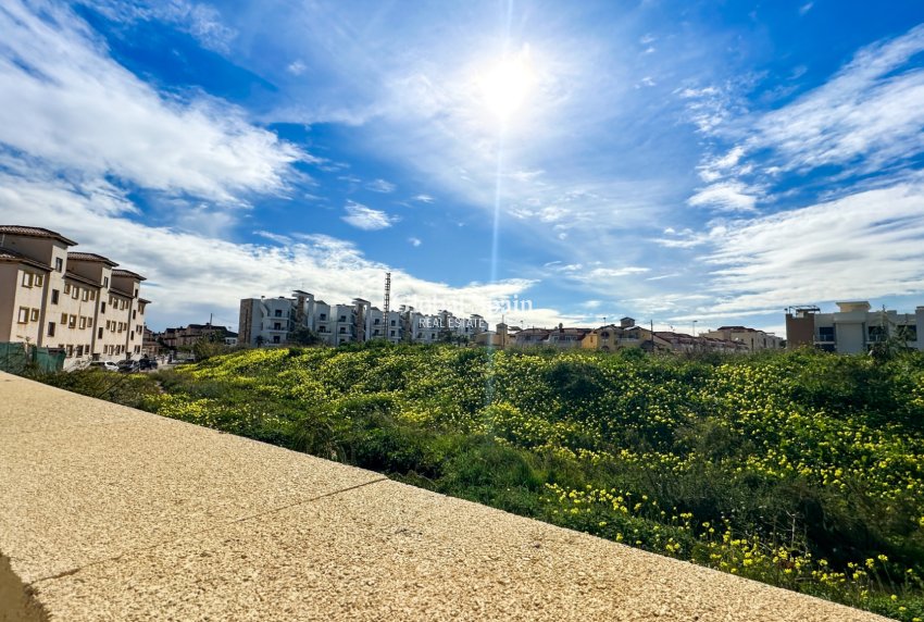 Venta - CASA -
ORIHUELA - Inland