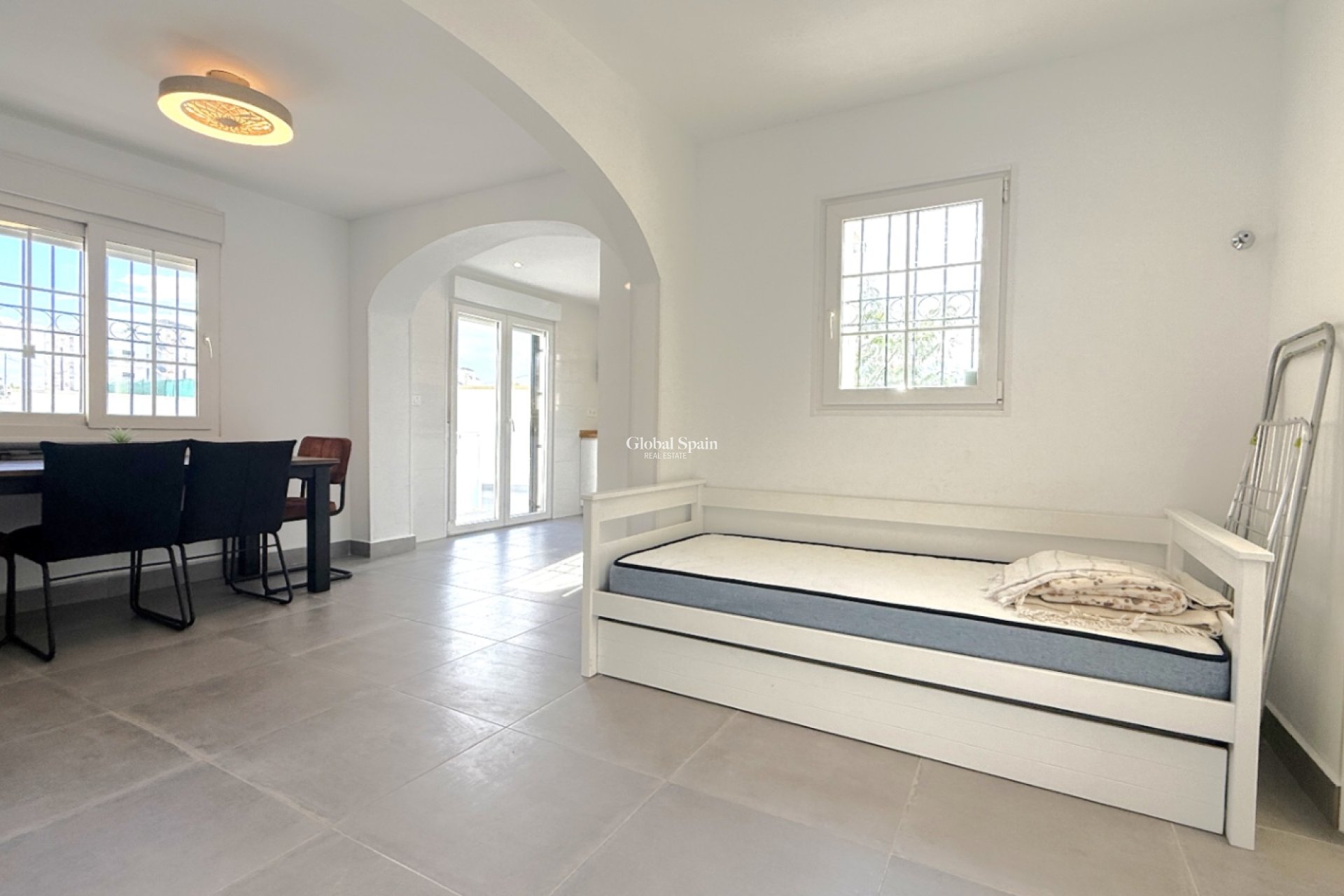 Venta - CASA -
ORIHUELA - Inland