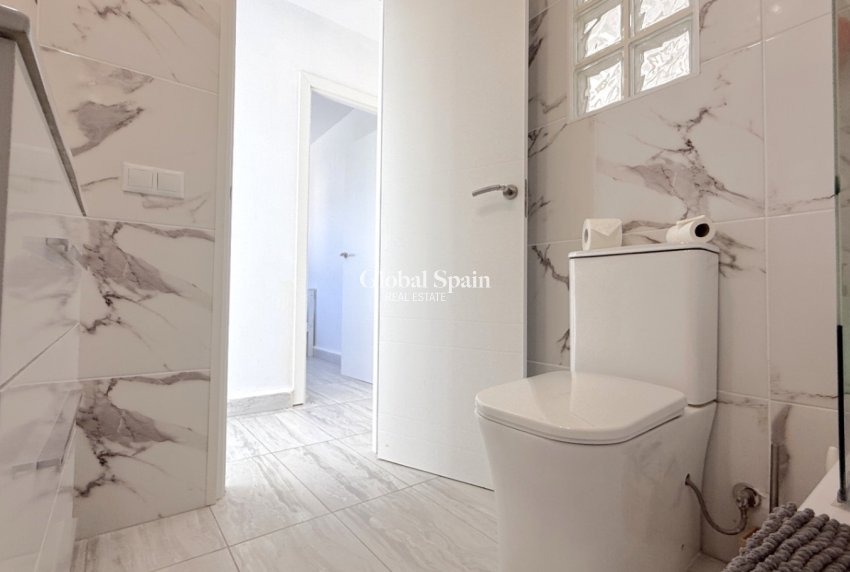 Venta - CASA -
ORIHUELA - Inland