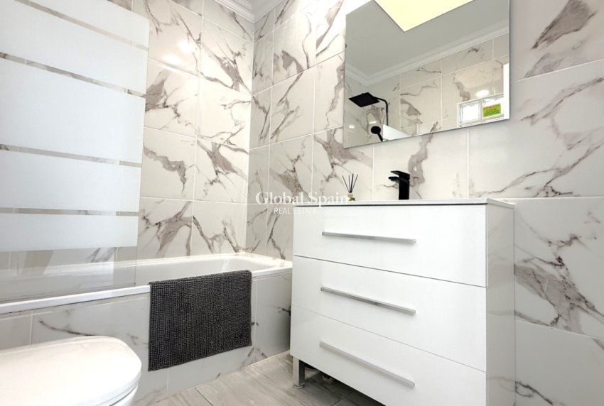 Venta - CASA -
ORIHUELA - Inland