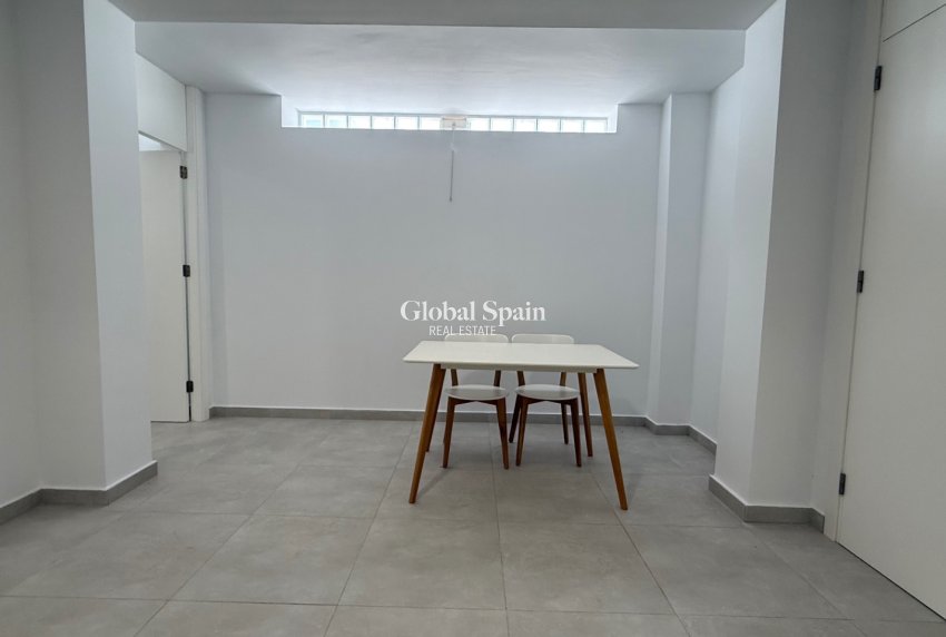 Venta - CASA -
ORIHUELA - Inland