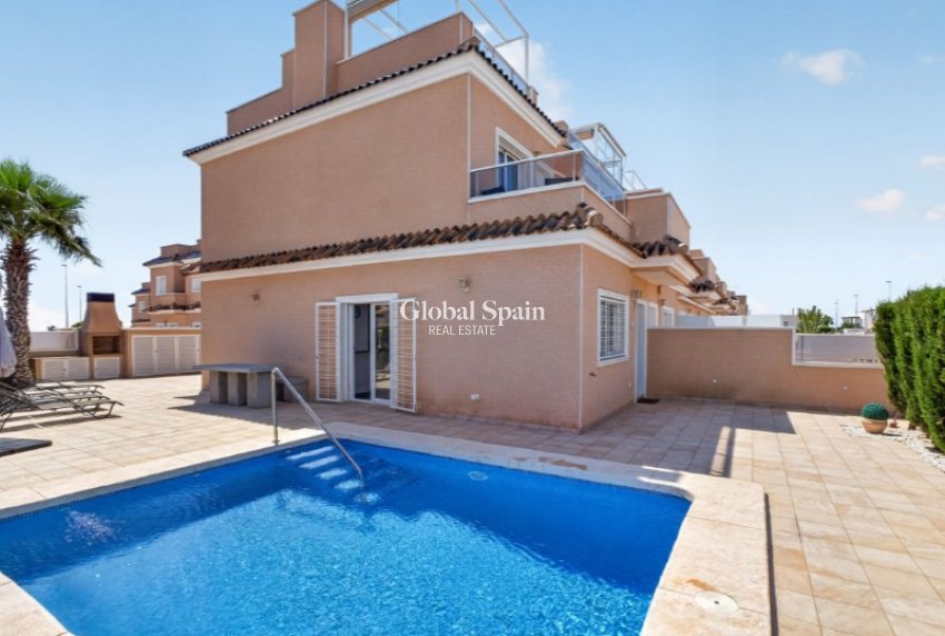 Venta - CASA -
ORIHUELA - Inland