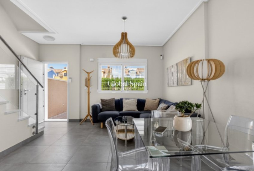 Venta - CASA -
ORIHUELA - Inland