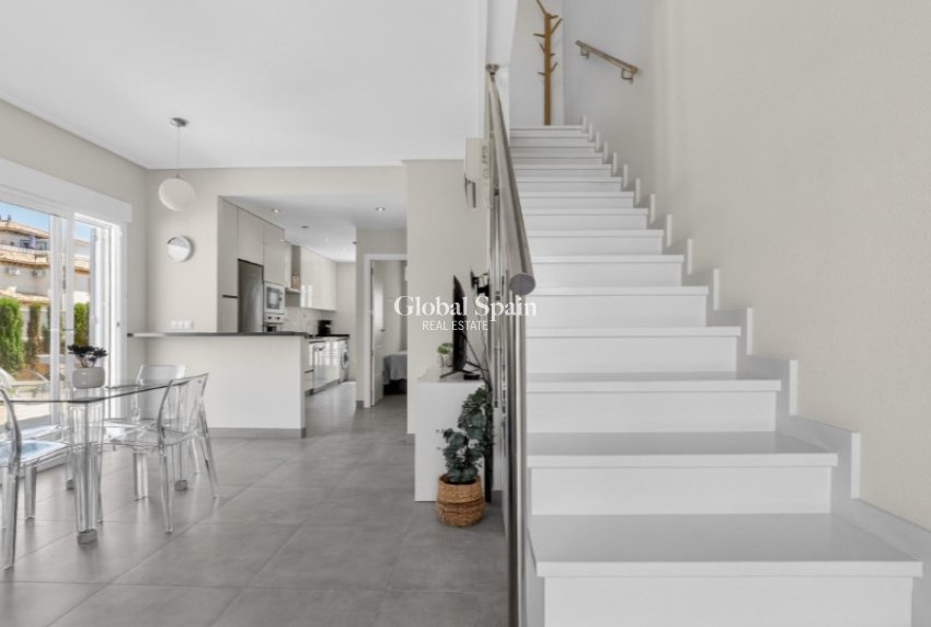 Venta - CASA -
ORIHUELA - Inland