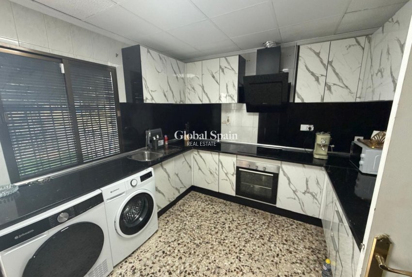 Venta - CASA -
ORIHUELA - San Bartolomé