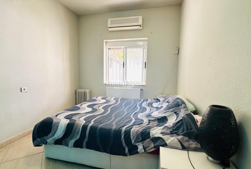 Venta - CASA -
ORIHUELA - Urbanización Perla del Mar