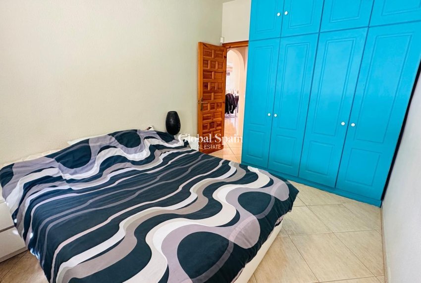 Venta - CASA -
ORIHUELA - Urbanización Perla del Mar