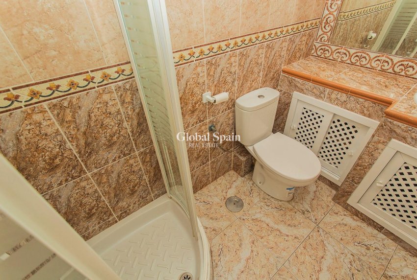 Venta - CASA -
ORIHUELA - Urbanización Perla del Mar