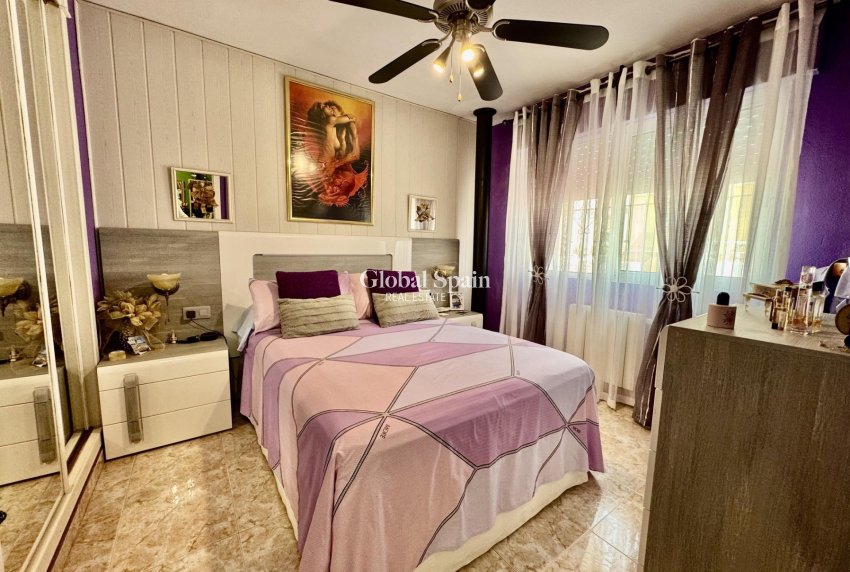 Venta - CASA -
ORIHUELA - Urbanización Perla del Mar