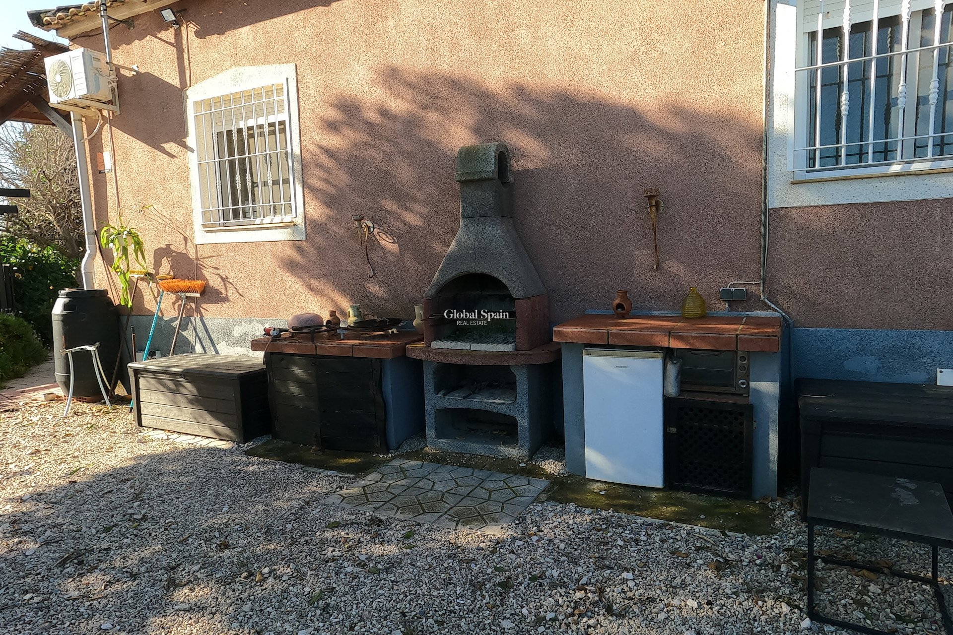 Venta - CASA -
ORIHUELA