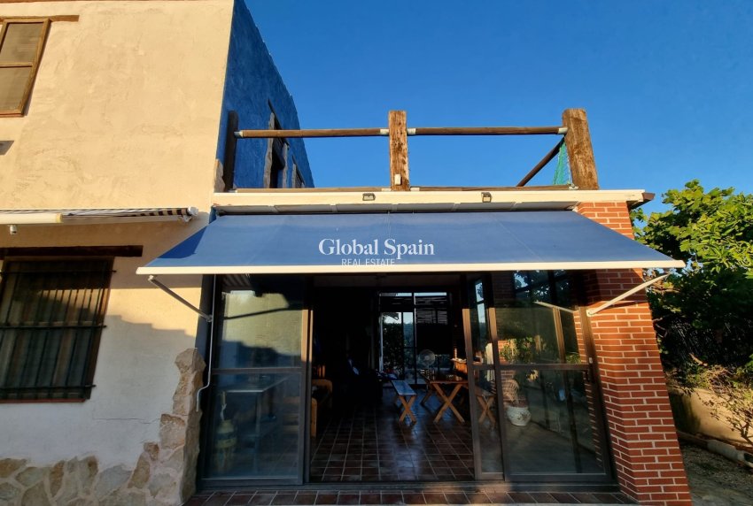 Venta - CASA -
ORIHUELA - 