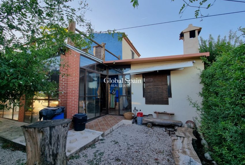 Venta - CASA -
ORIHUELA - 