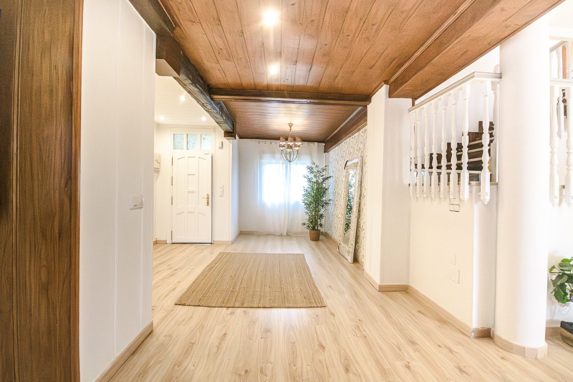 Venta - CASA -
ORIHUELA