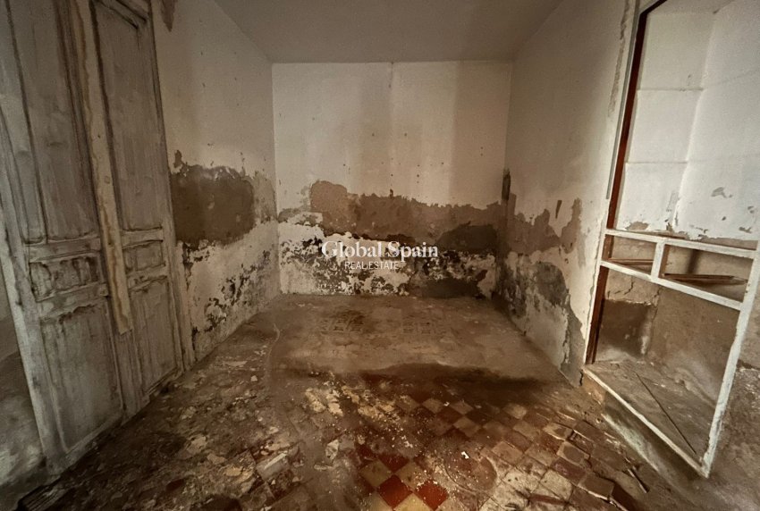 Venta - CASA -
PEDREGUER - Pedreguer