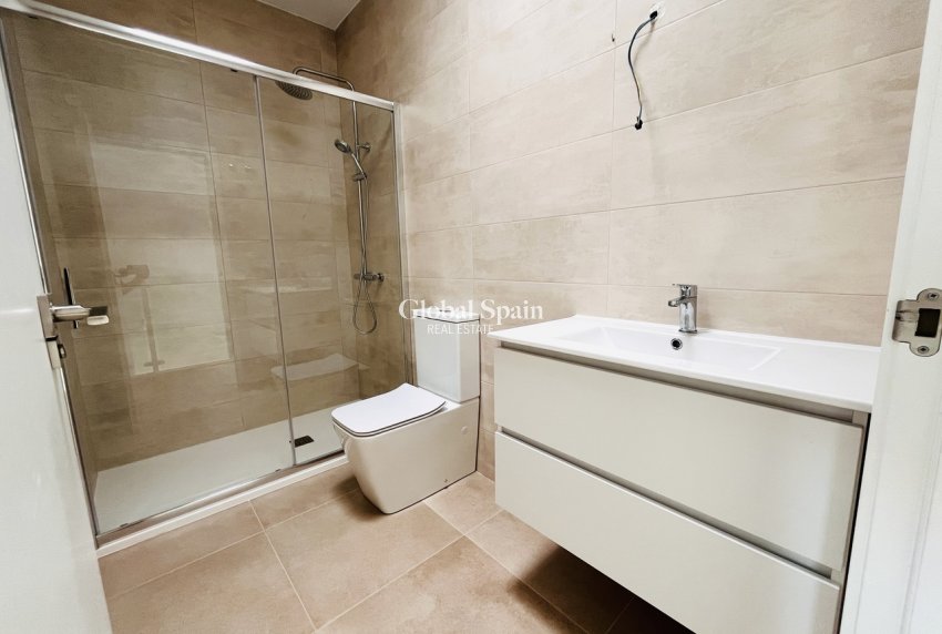 Venta - CASA -
PILAR DE LA HORADADA - Costa Blanca