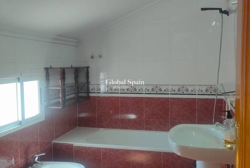 Venta - CASA -
PILAR DE LA HORADADA - La Torre de la Horadada