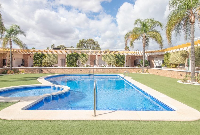 Venta - Casa -
PILAR DE LA HORADADA - MIL PALMERAS 
