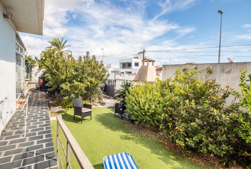 Venta - Casa -
PILAR DE LA HORADADA - MIL PALMERAS 