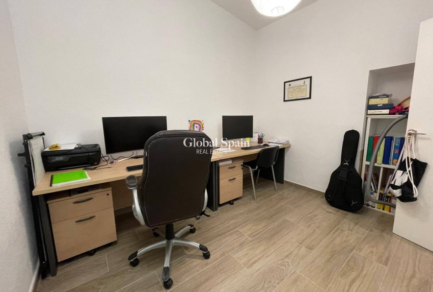 Venta - CASA -
PILAR DE LA HORADADA - Zona Pueblo