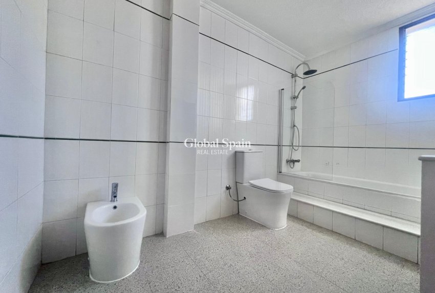 Venta - CASA -
PILAR DE LA HORADADA - Zona Pueblo