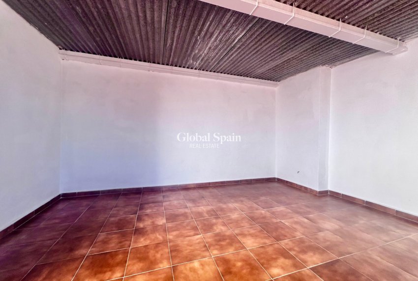 Venta - CASA -
PILAR DE LA HORADADA - Zona Pueblo