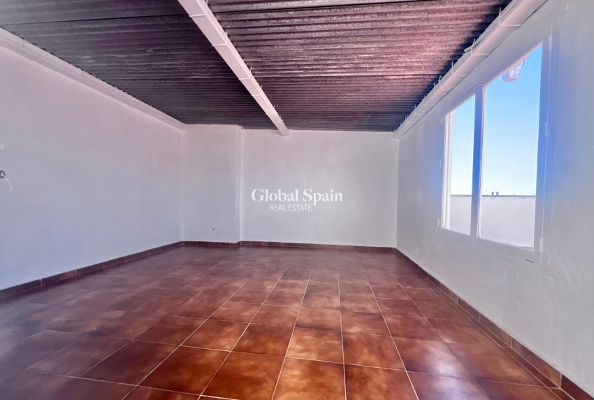 Venta - CASA -
PILAR DE LA HORADADA - Zona Pueblo