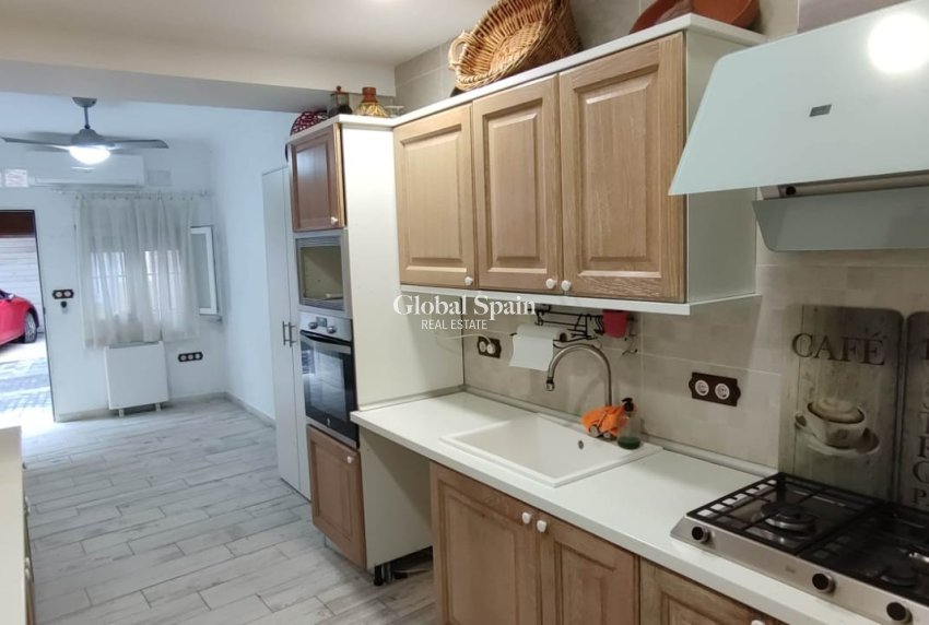 Venta - Casa -
Piles - Pueblo