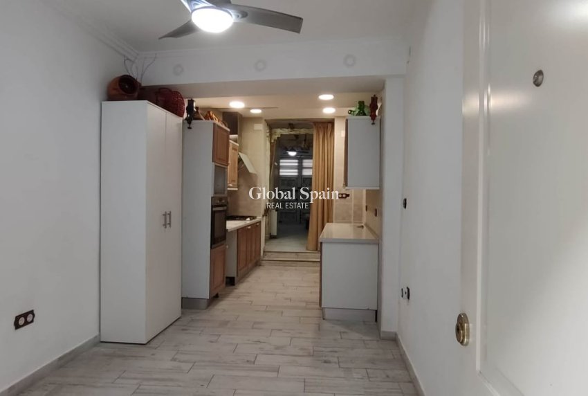 Venta - Casa -
Piles - Pueblo