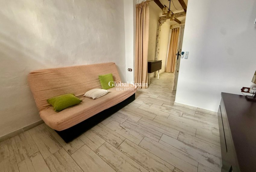 Venta - Casa -
Piles - Pueblo