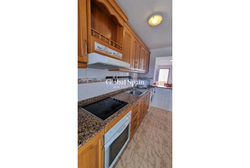 Venta - CASA -
PLAYA FLAMENCA - Costa Blanca