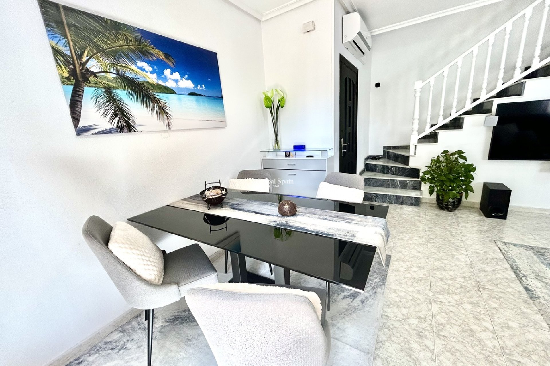 Venta - CASA -
PLAYA FLAMENCA - Costa Blanca