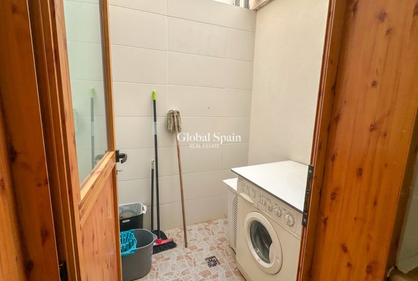 Venta - CASA -
PLAYA FLAMENCA - Costa Blanca