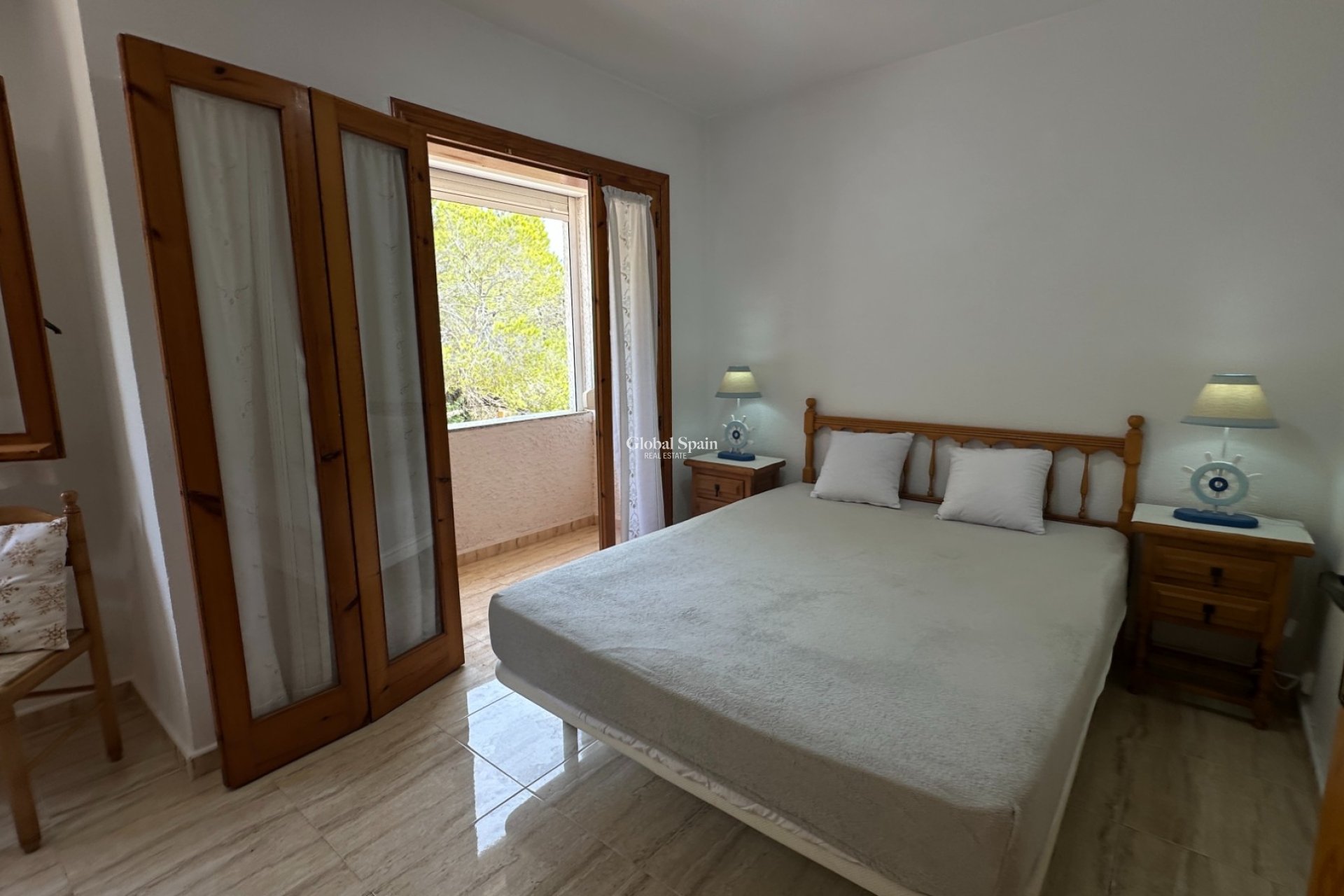 Venta - CASA -
PLAYA FLAMENCA - Costa Blanca