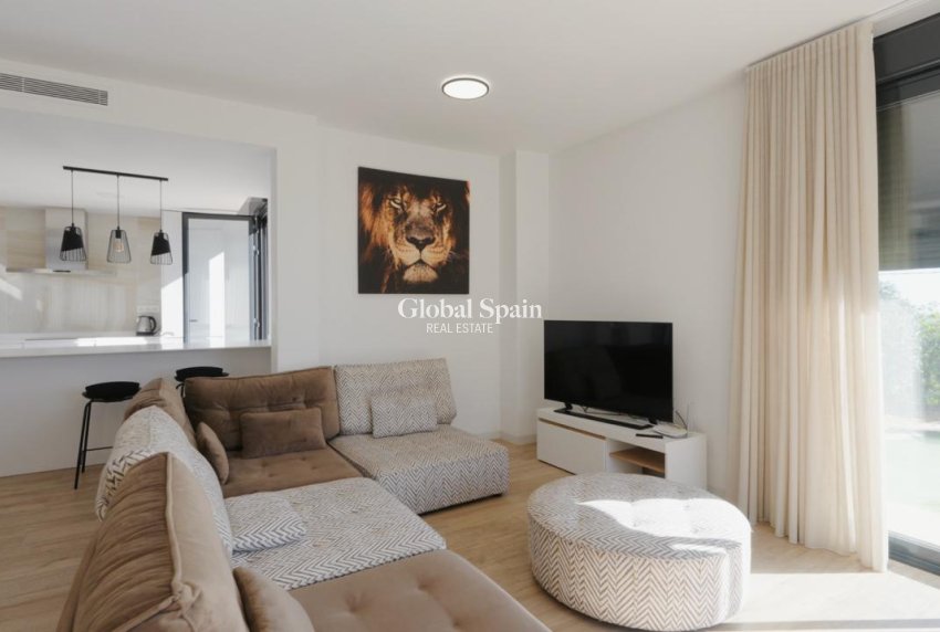 Venta - CASA -
POLOP - Costa Blanca