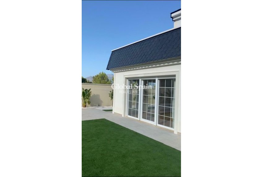 Venta - CASA -
POLOP - Costa Blanca